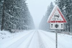 Este alertă de vreme severă în România! A fost convocat Comitetul pentru Situații de Urgență Este alertă de vreme severă în România! A fost convocat Comitetul pentru Situații de Urgență